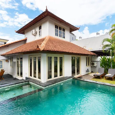 Villa Putri Mila Seminyak  Exterior photo